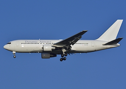 Un avion de Dynamic Airways perd une roue au roulage
