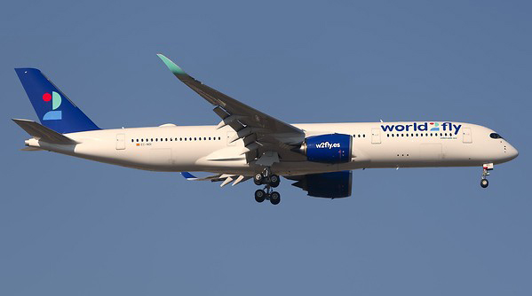 Urgence problème de train d'atterrissage d'un avion de World2Fly