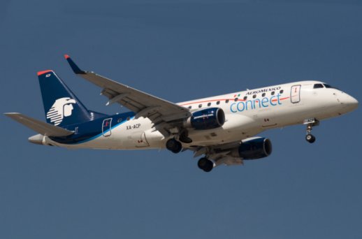 Problèmes de train au poser d'un avion de Aeromexico