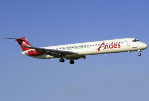 Urgence cause problème moteur d'un avion de Andes Líneas Aéreas