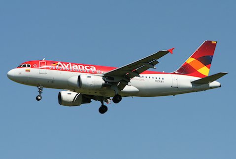 Retour cause ingestion aviaire d'un avion de Avianca