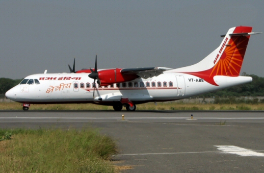 Problèmes moteur et porte sur un avion de Air India