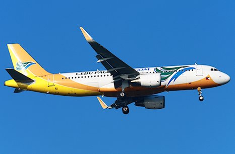 Un morceau de toit endommage un avion de Cebu Pacific