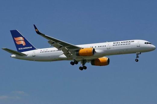 Retour cause panne moteur d'un avion de Icelandair