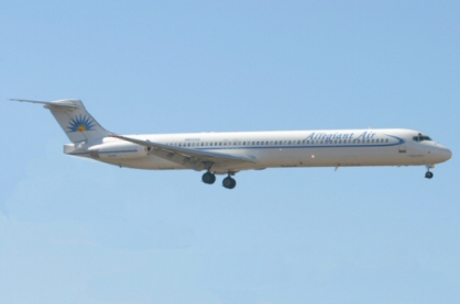 Sortie de taxiway au roulage d'un avion de Allegiant Air