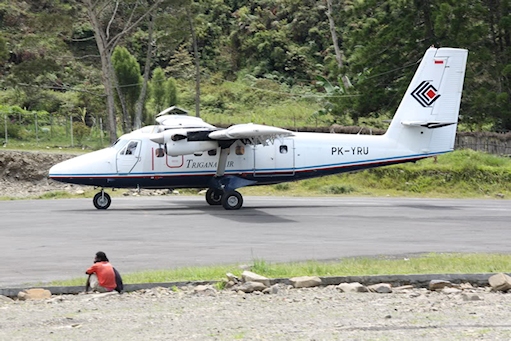 Sortie de piste cause vent d'un avion de Trigana Air