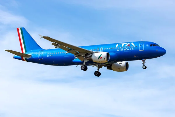 Déroutement cause problème moteur d'un avion de ITA Airways