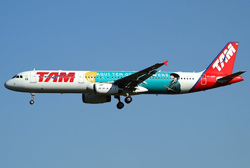 Retour cause problème moteur d'un avion de LATAM Brazil