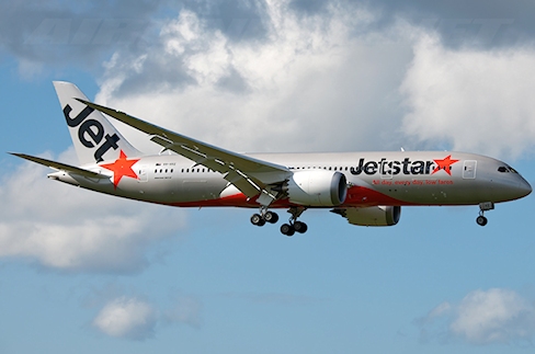 Un homme attaque des hôtesses de l'air d'un avion de JetStar
