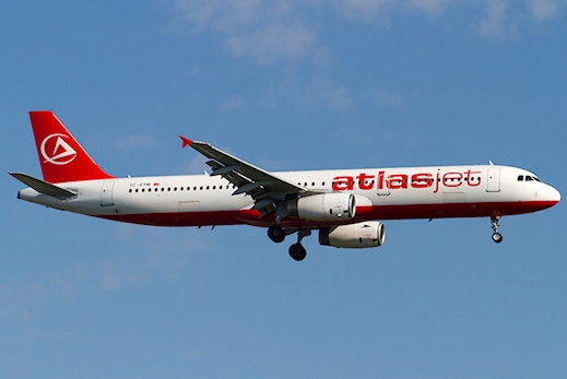 Panne hydraulique au poser d'un avion de AtlasJet