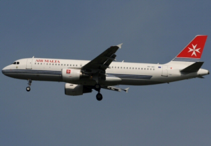 Retour cause choc aviaire d'un avion de Air Malta