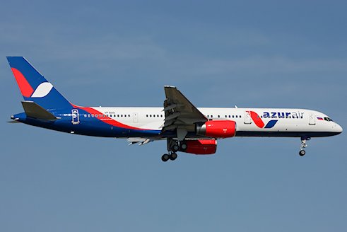 Retour cause problème moteur d'un avion de Azur Air