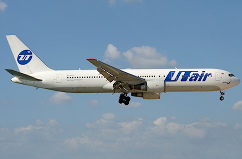Un avion de Azur Air se déroute cause problème moteur