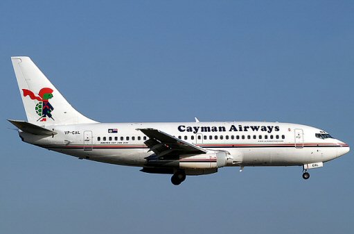 Problèmes mécaniques au roulage d'un avion de Cayman Airways