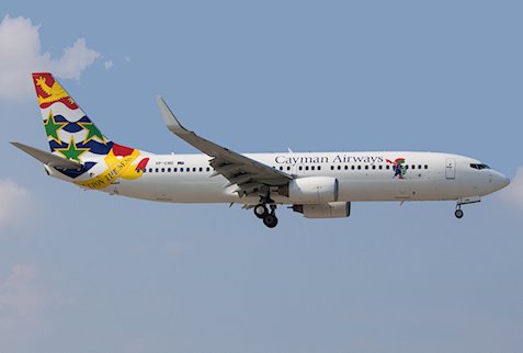 Retour cause vibrations moteur d'un avion de Cayman Airways