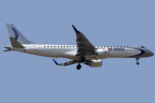 Retour cause problème technique d'un avion de Air Costa