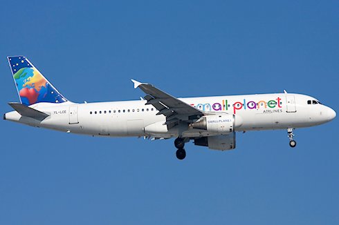 Alerte à la bombe dans un avion de Small Planet Airlines