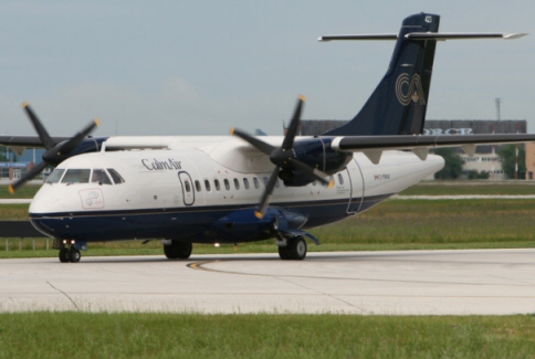 Panne moteur après décollage d'un avion de Calm Air