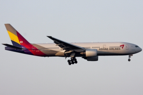 Retour cause panne radar météo d'un avion de Asiana Airlines