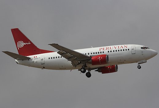 Éclatement de pneu au poser d'un avion de Peruvian Airlines