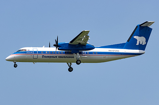 Éclatement de pneu au poser d'un avion de Polar Airlines