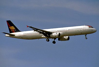 Retour cause problème moteur d'un avion de Avianca