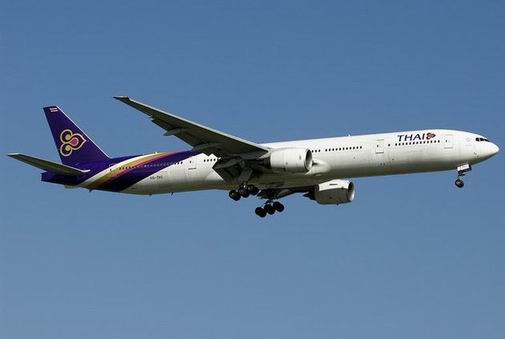 Retour cause problème moteur d'un avion de Thai Airways