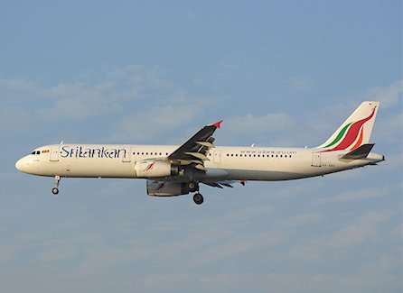 Retour cause problème moteur d'un avion de SriLankan