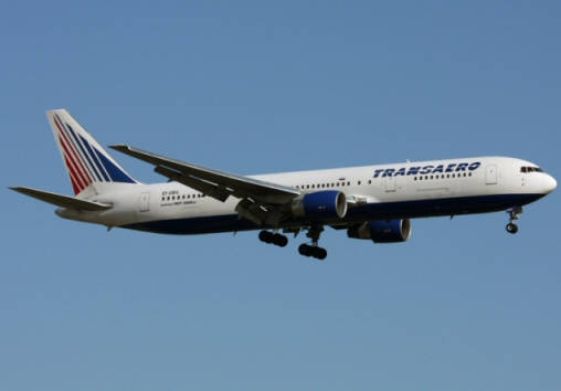 Retour cause problème moteur d'un avion de Transaero