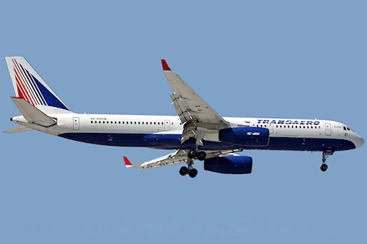 Un avion de Transaero bloqué dans la neige à l'atterrissage