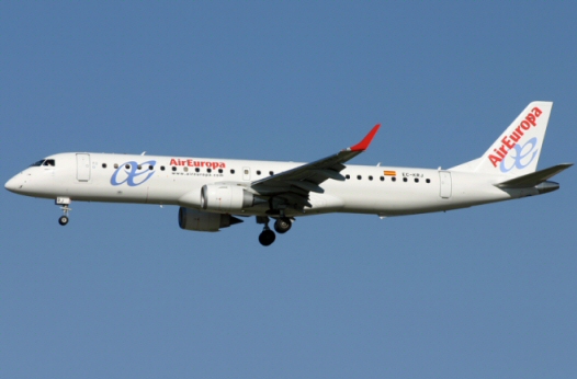 Voyant porte ouverte en approche d'un avion de Air Europa