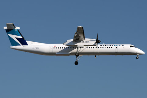 Retour cause porte de train d'un avion de WestJet Encore
