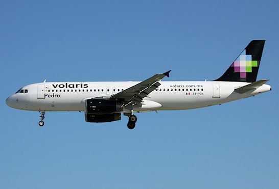 Retour cause problème mécanique d'un avion de Volaris