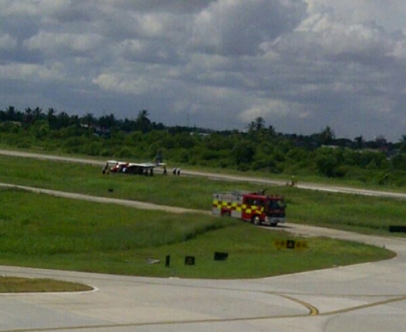 Sortie de piste au poser d'un avion de Trans Guyana