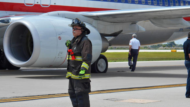 Deux pneus éclatés au poser d'un avion d'American Airlines