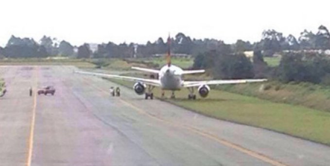 Légère sortie de piste au décollage d'un avion de Avianca
