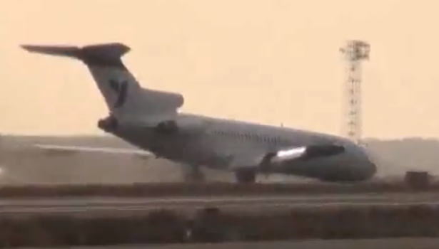 Le pilote-héros de Iran Air maintenant interdit de voler