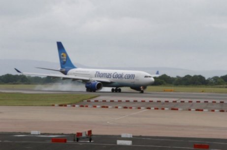 Interruption de décollage d'un avion de Thomas Cook