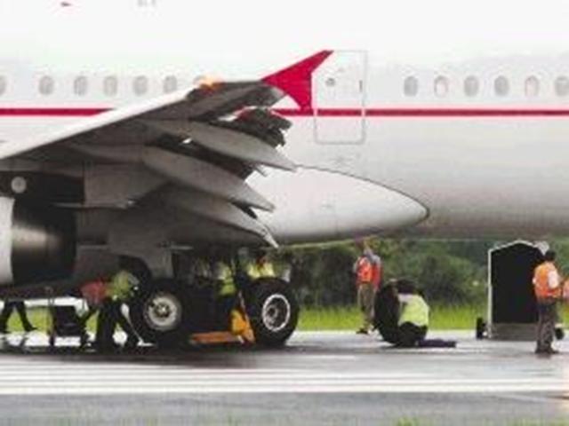 Sortie de piste au poser d'un avion de TACA Airlines