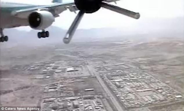 Un drone allemand passe à deux mètres d'un avion afghan