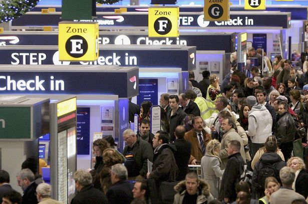 Londres-Heathrow en alerte aux seins explosifs