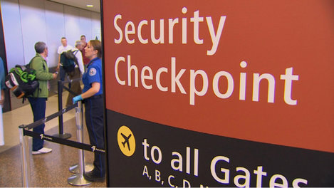 Chasse à l'homme sur l'aéroport international de Seattle