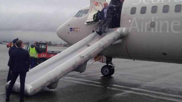 Évacuation cause fumée d'un avion de SAS à Oslo