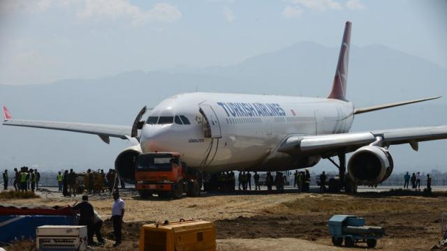 Quand le Népal bloque 80000 voyageurs par manque de matériel