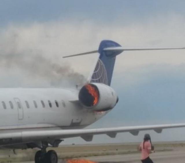 Feu moteur au poser d'un avion de United Airlines