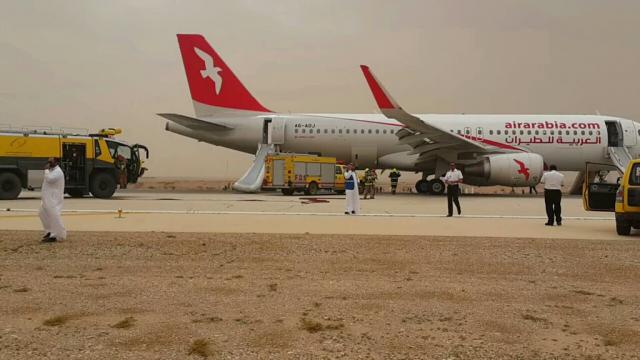 Évacuation cause fumée en soute d'un avion de Air Arabia