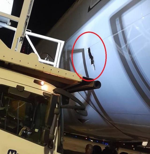 Un avion de Brussels Airlines heurté par un véhicule au sol