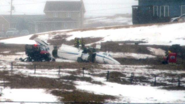 Un avion privé s'écrase aux Iles de la Madeleine, au Canada