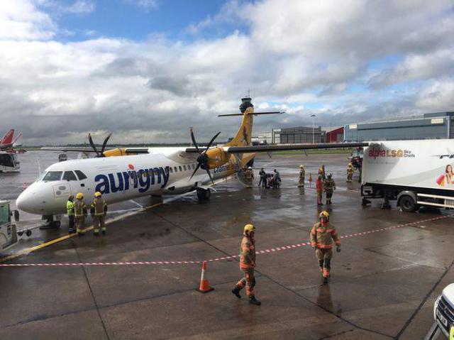 Un avion de Aurigny Air heurte un véhicule de catering