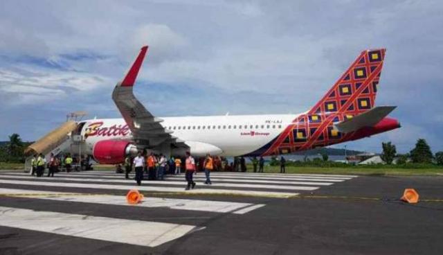 Sortie de piste à l'alignement d'un avion de Batik Air
